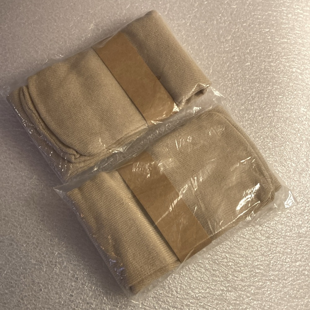 NWOT - Two (2) Pairs Unisex Nude Coloured Travel Compression Socks